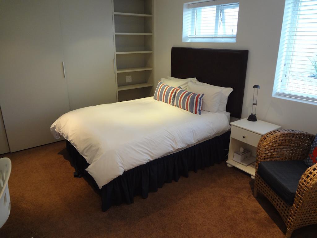 Designer Studio Camps Bay Apartment *